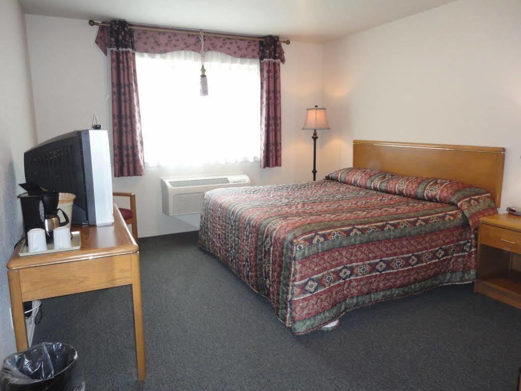 Inn Country Winfield